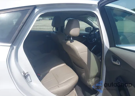 2012 Ford Focus Sel z USA, uszkodzony, nr VIN 1FAHP3M21CL270519